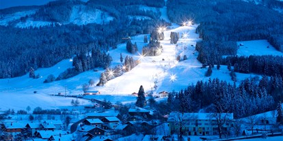 Skiregion - Deutschland - Flutlicht fahren an der Alpspitzbahn in Nesselwang im Allgäu - Skigebiet Alpspitzbahn Nesselwang im Allgäu
